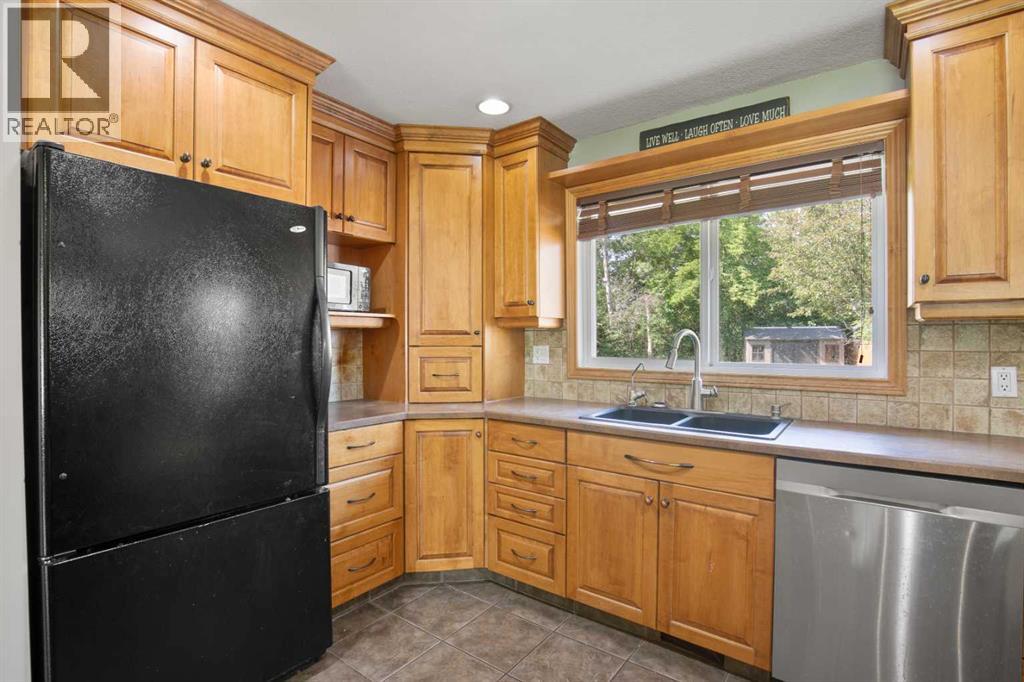 Photo 8 of 255 Piper Drive, Red Deer AB