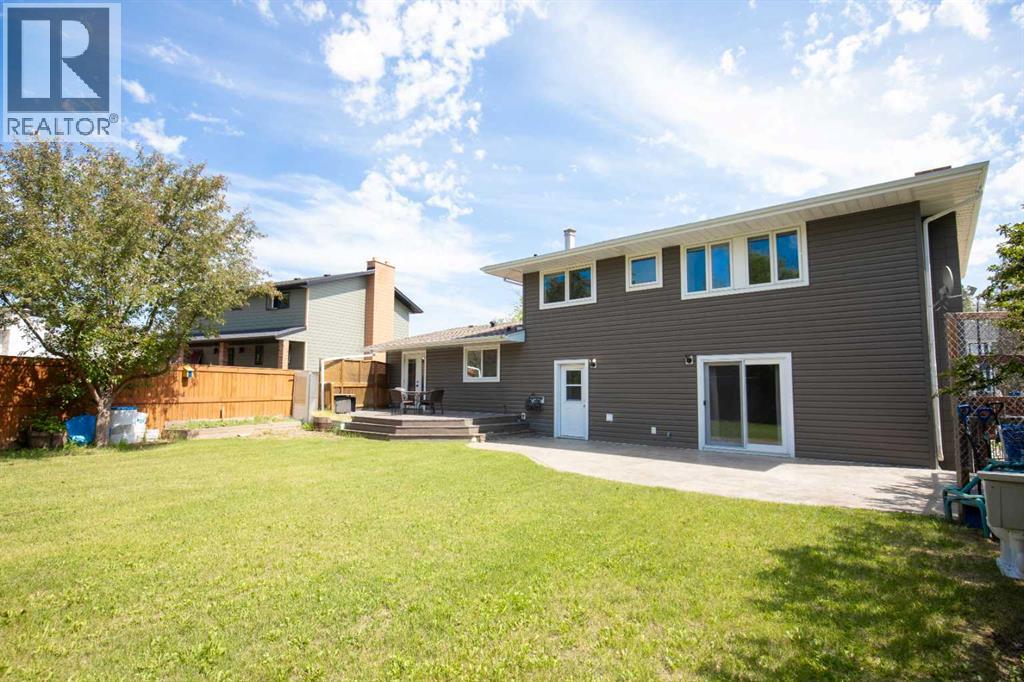 Photo 3 of 255 Piper Drive, Red Deer AB