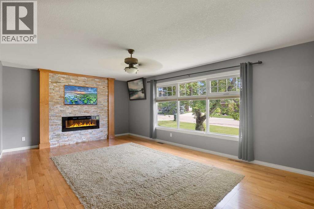 Photo 39 of 255 Piper Drive, Red Deer AB