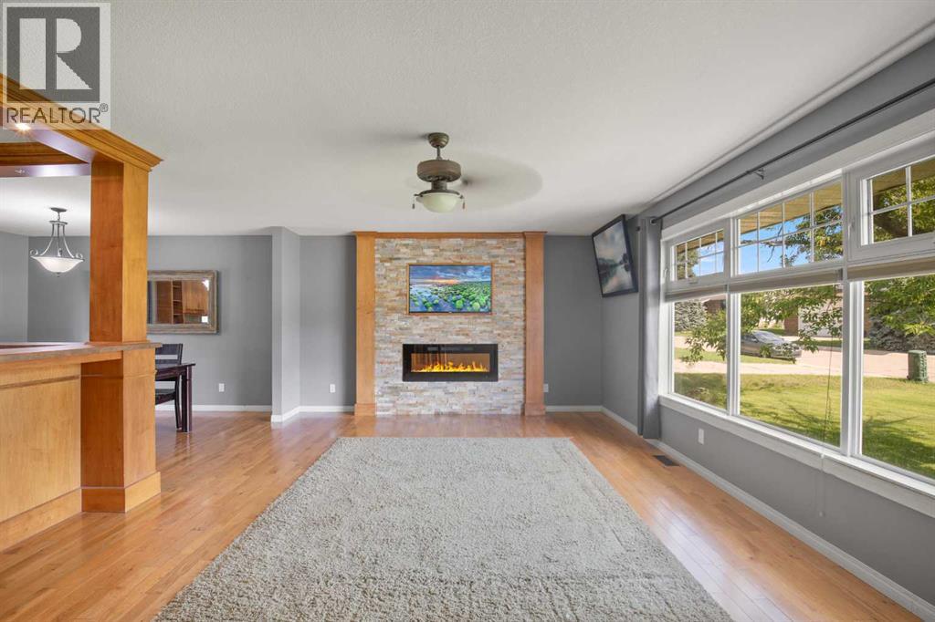 Photo 32 of 255 Piper Drive, Red Deer AB
