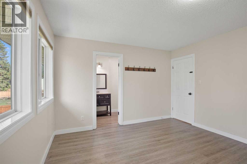 Photo 33 of 255 Piper Drive, Red Deer AB