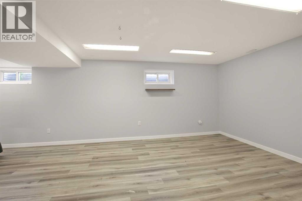 Photo 6 of 255 Piper Drive, Red Deer AB