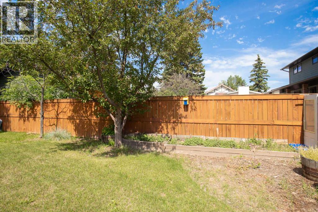 Photo 21 of 255 Piper Drive, Red Deer AB