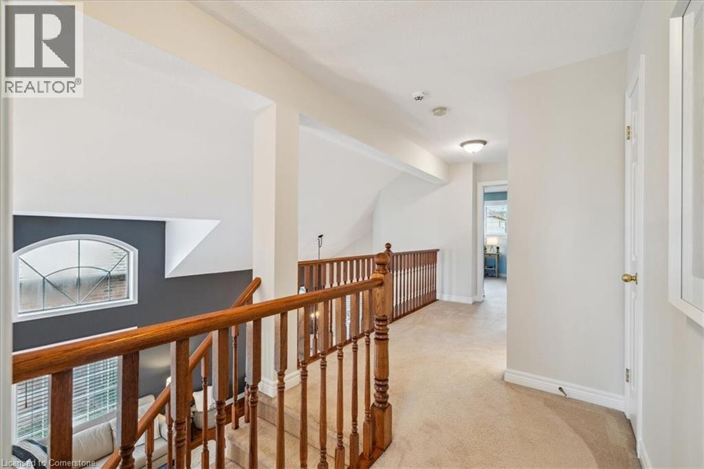 Photo 22 of 51 Napa Lane, Stoney Creek ON