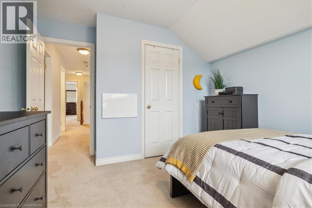 Photo 31 of 51 Napa Lane, Stoney Creek ON