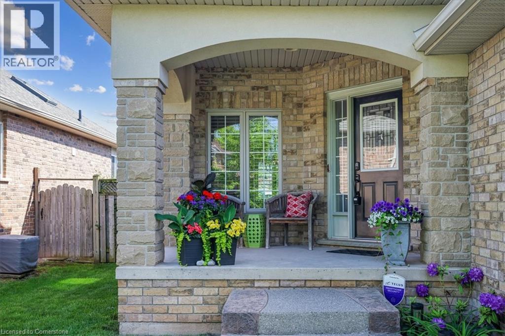 Photo 7 of 51 Napa Lane, Stoney Creek ON