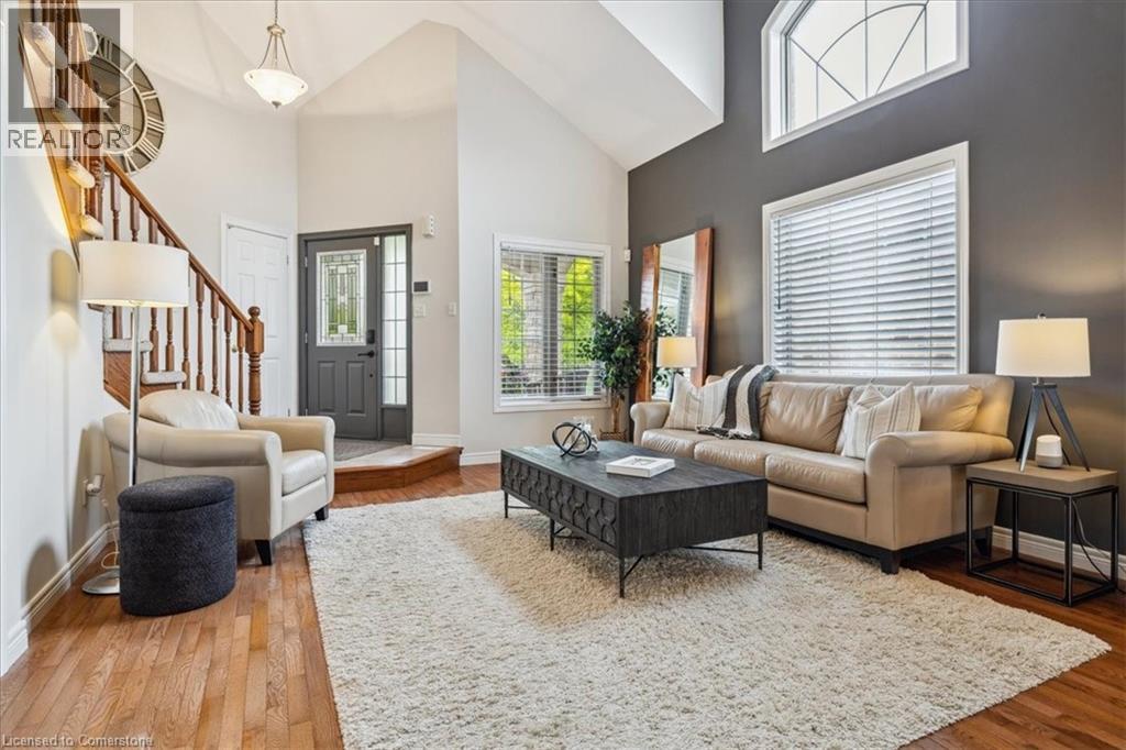 Photo 8 of 51 Napa Lane, Stoney Creek ON
