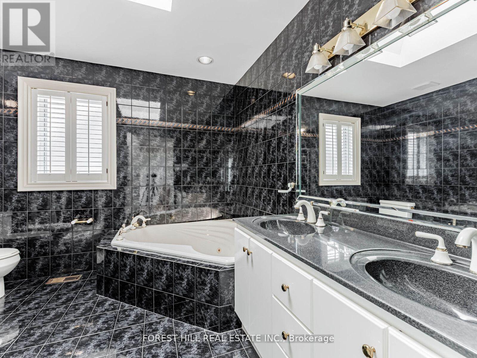 Photo 21 of 51 Stuart Avenue, Toronto ON