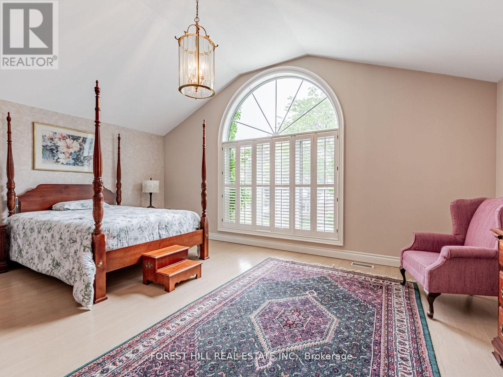 Photo 19 of 51 Stuart Avenue, Toronto ON