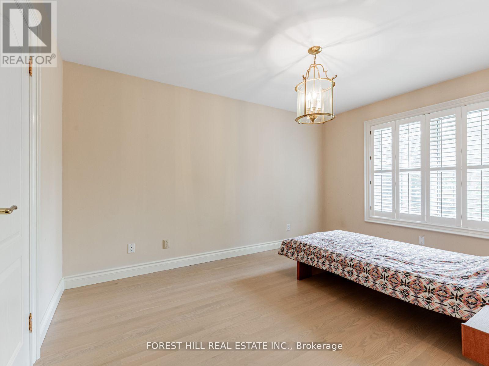 Photo 26 of 51 Stuart Avenue, Toronto ON