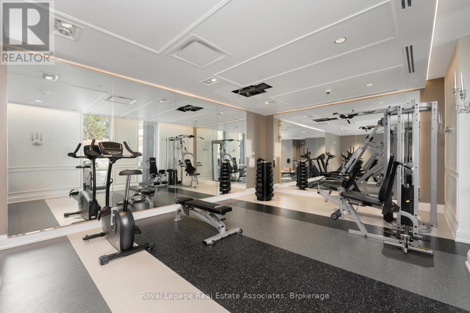 Photo 18 of 303 42 Mill Street, Halton Hills ON
