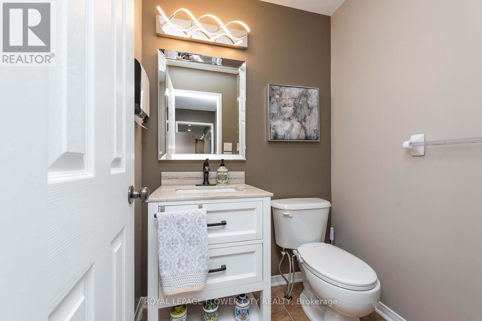 Photo 6 of Main Upper 200 Hunter Way, Brantford ON