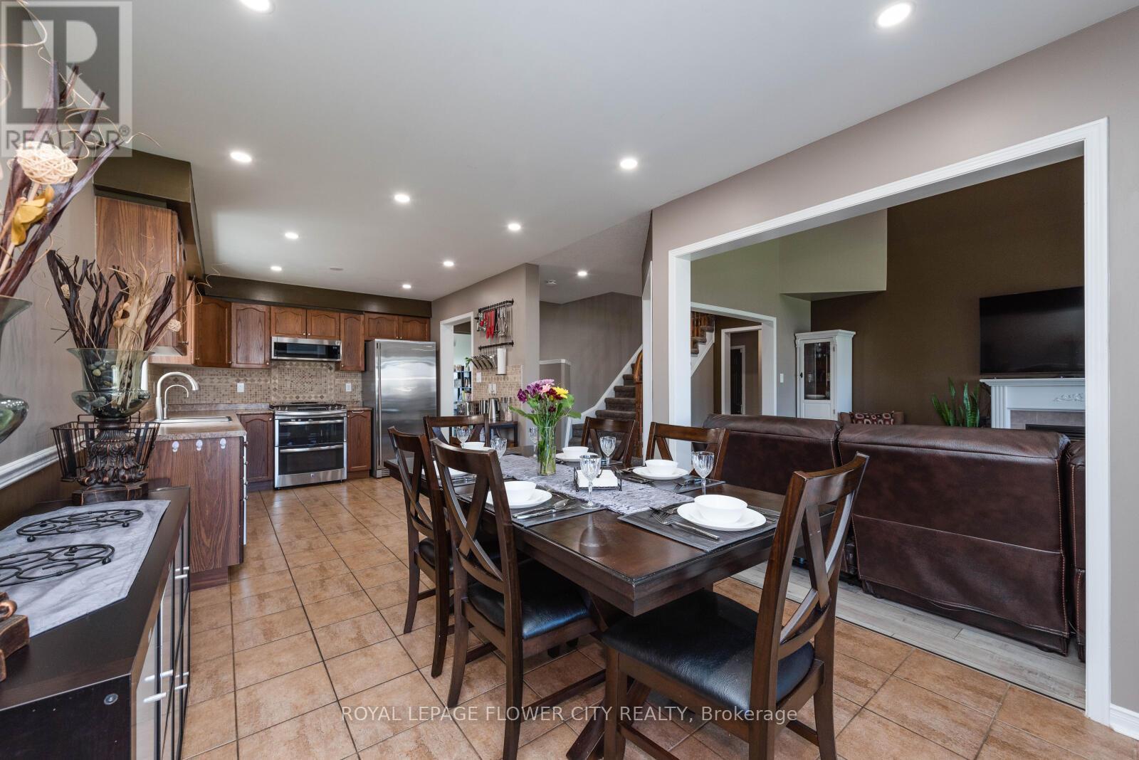 Photo 8 of Main Upper 200 Hunter Way, Brantford ON