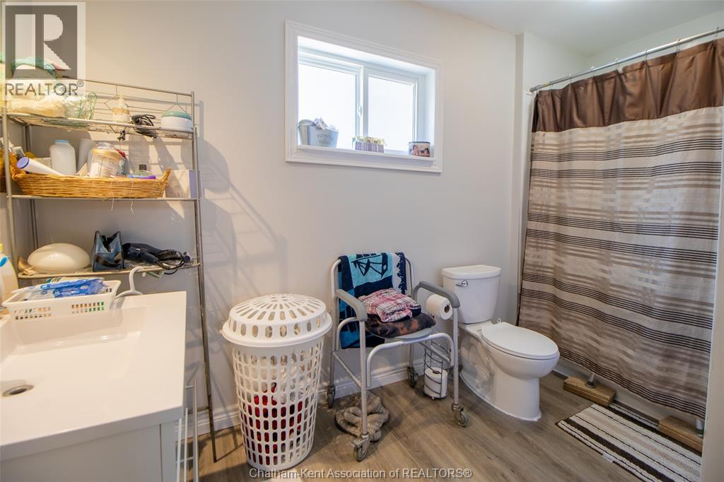 Photo 18 of 273 Grand Avenue East, Chatham ON