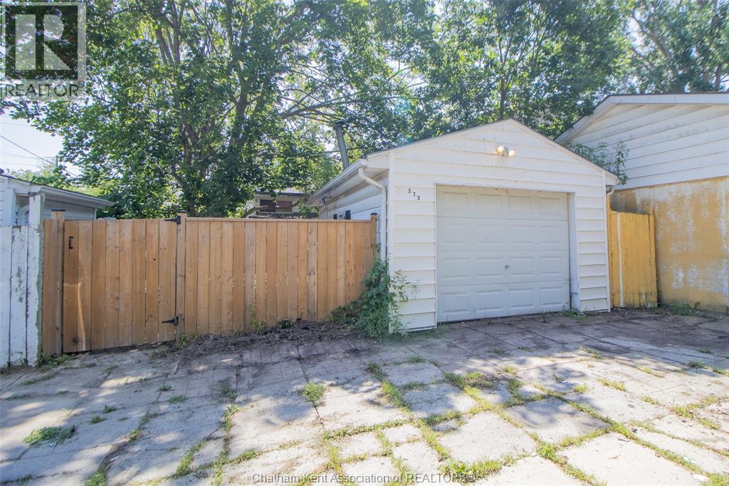 Photo 14 of 273 Grand Avenue East, Chatham ON