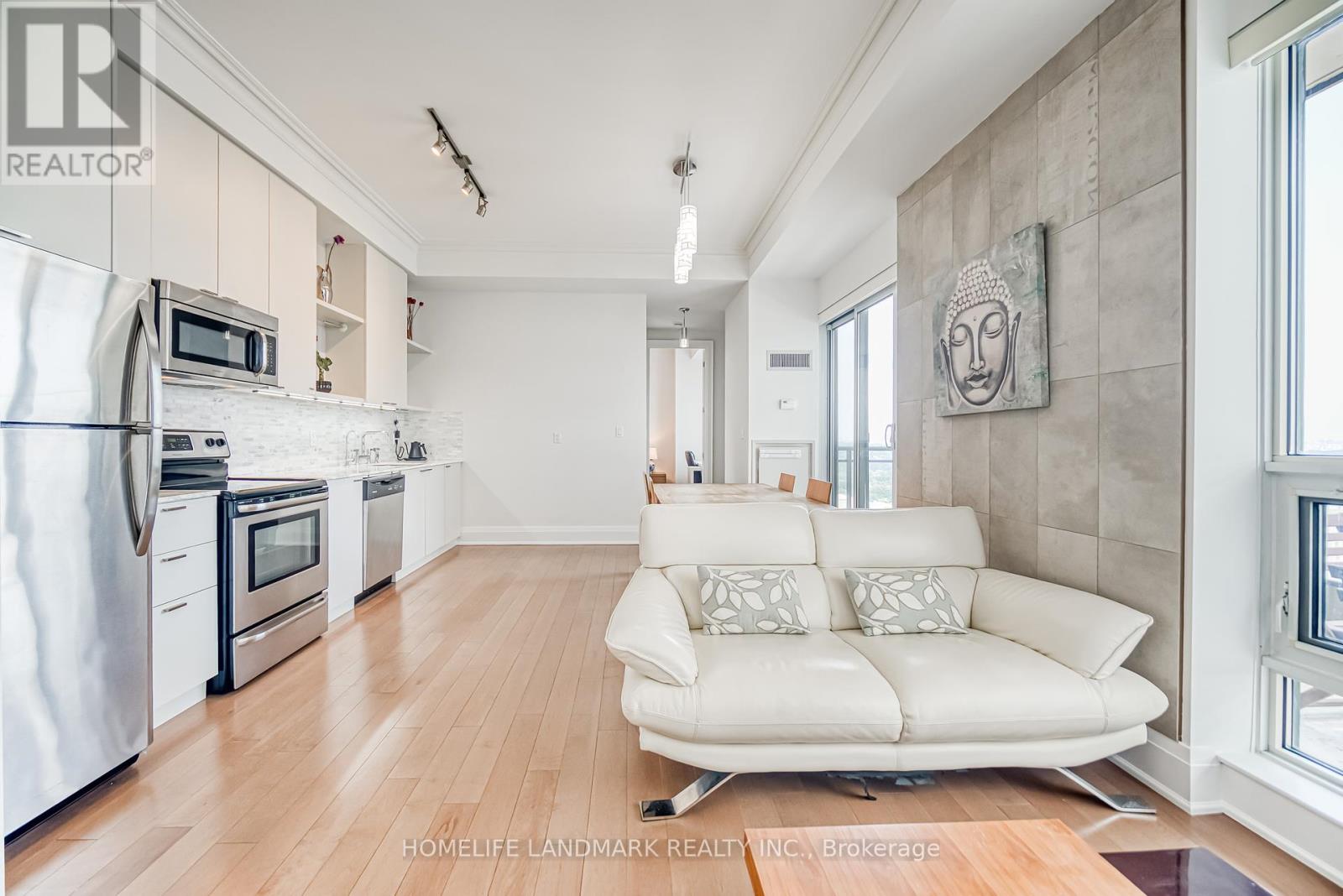 Photo 7 of 2701 35 Hayden Street, Toronto ON