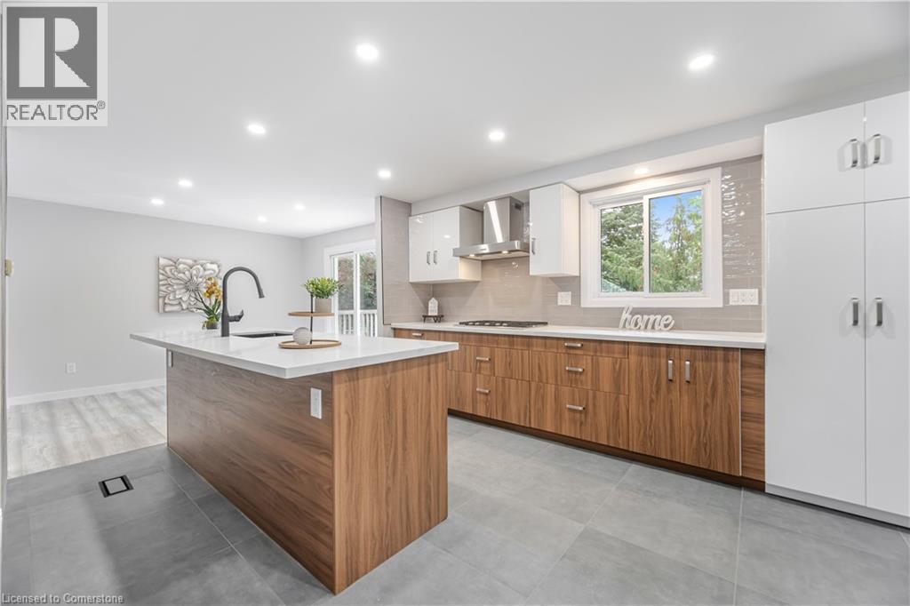 Photo 13 of 20 Roseneath Crescent, Kitchener ON