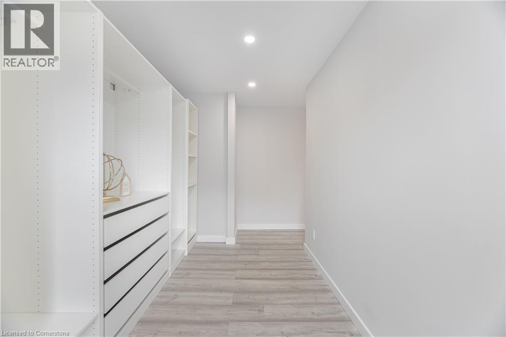Photo 25 of 20 Roseneath Crescent, Kitchener ON