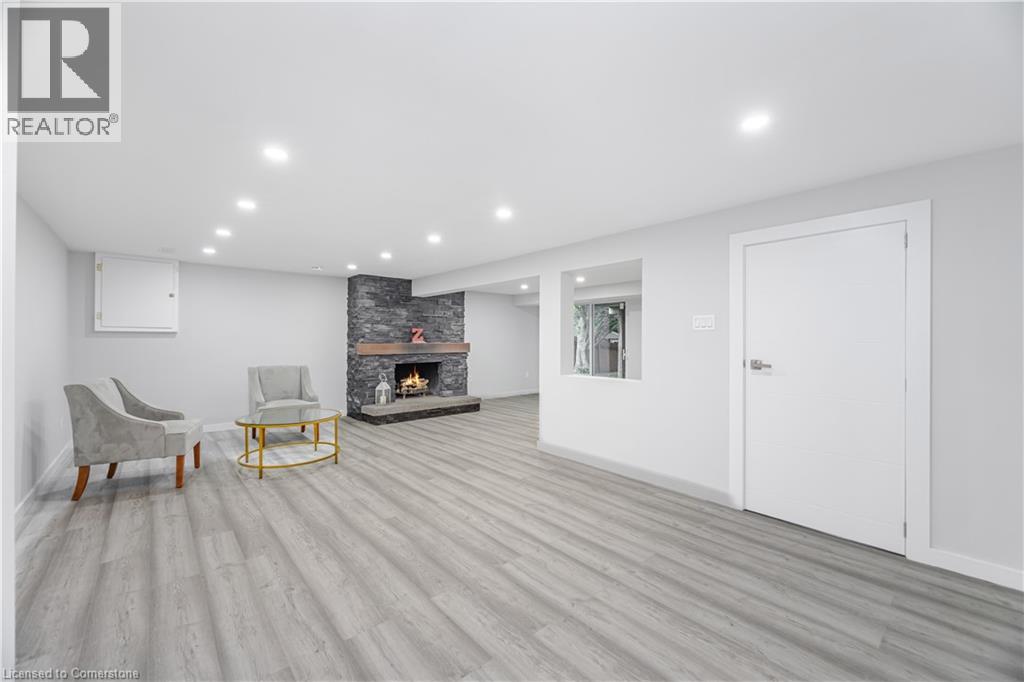 Photo 35 of 20 Roseneath Crescent, Kitchener ON