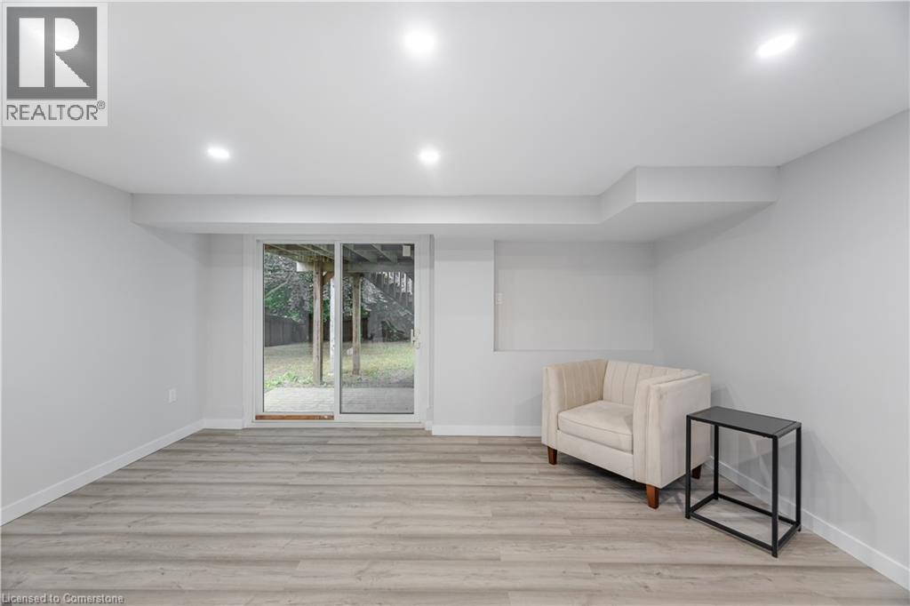Photo 39 of 20 Roseneath Crescent, Kitchener ON