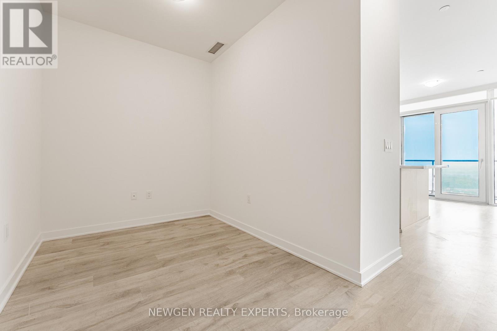 Photo 5 of Ph 2203 4655 Metcalfe Avenue, Mississauga ON