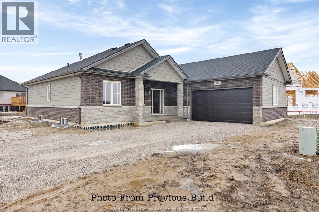 Photo 15 of 116 Bloomington, Chatham ON