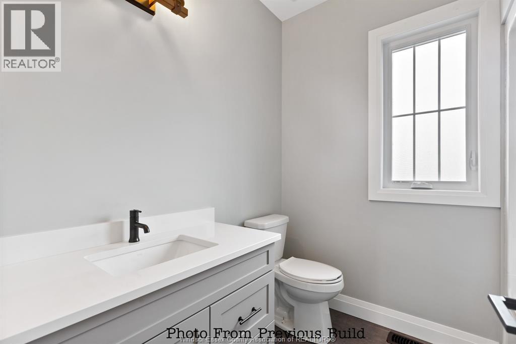 Photo 47 of 116 Bloomington, Chatham ON
