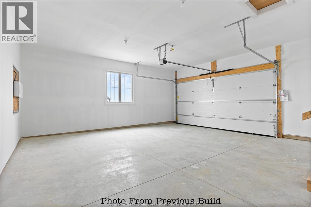 Photo 2 of 116 Bloomington, Chatham ON