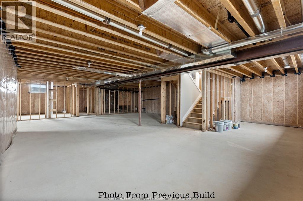 Photo 17 of 116 Bloomington, Chatham ON