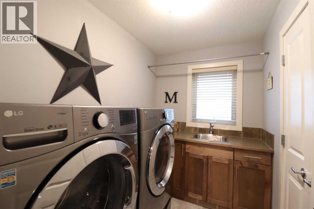Photo 28 of 22 Riverview Crescent W, Lethbridge AB