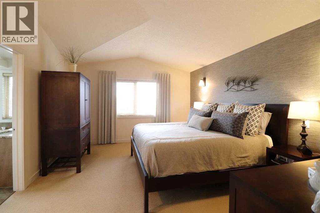 Photo 22 of 22 Riverview Crescent W, Lethbridge AB