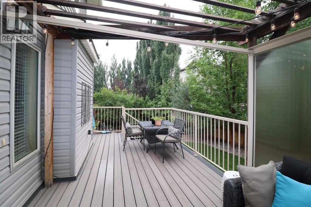 Photo 23 of 22 Riverview Crescent W, Lethbridge AB