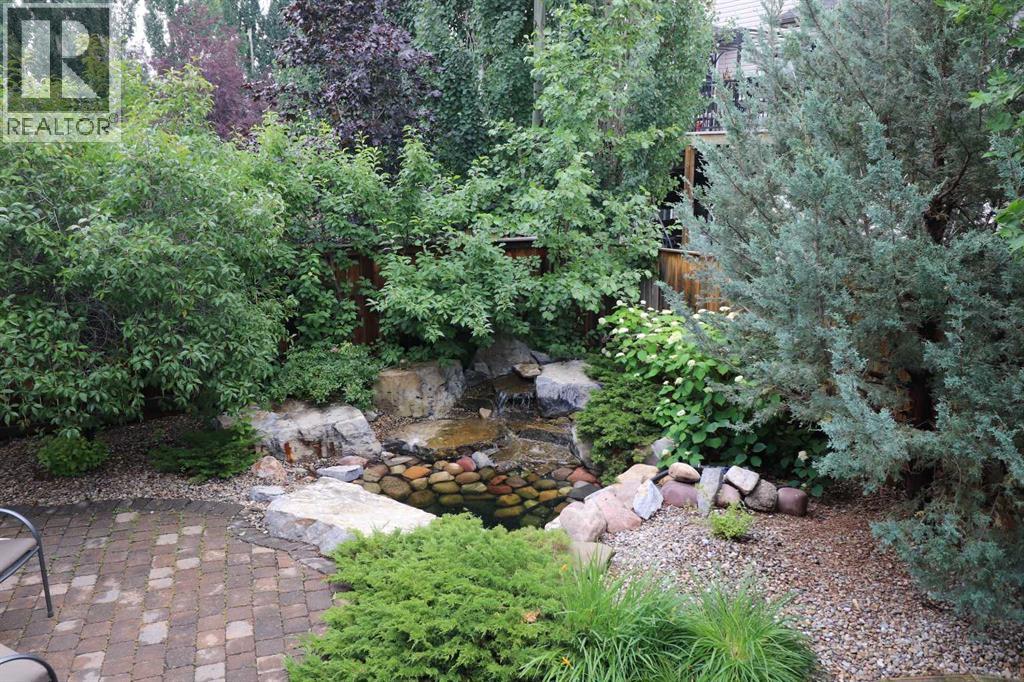 Photo 40 of 22 Riverview Crescent W, Lethbridge AB