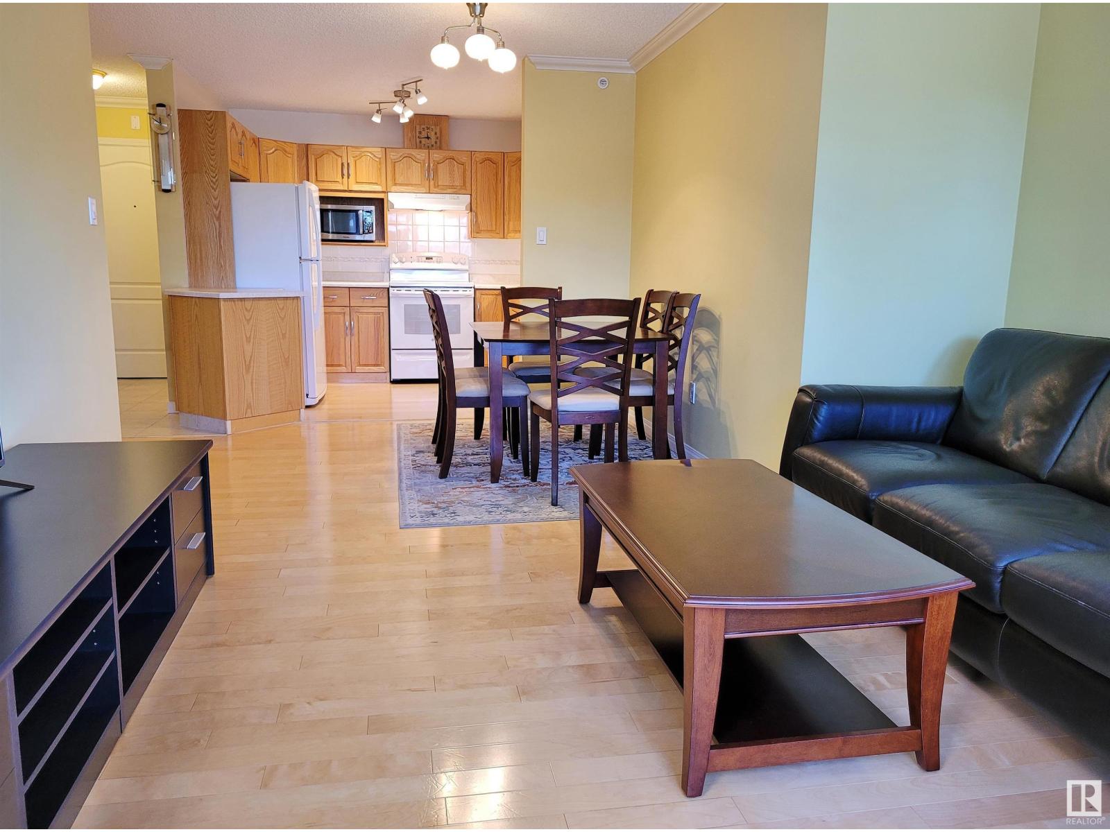 Photo 5 of 404 13450 114 Av Nw, Edmonton AB