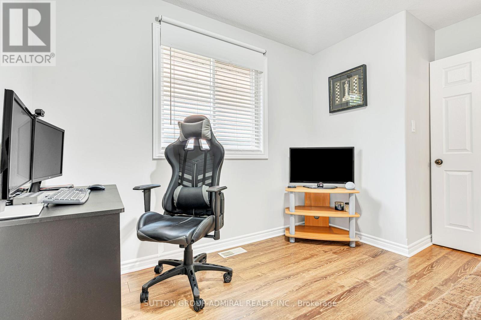 Photo 43 of 16 Empire Drive, Barrie ON