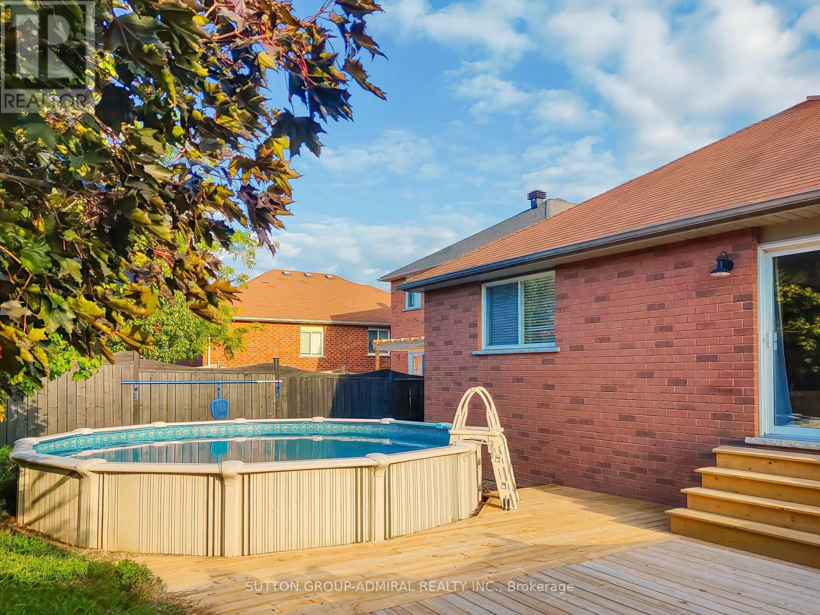 Photo 17 of 16 Empire Drive, Barrie ON
