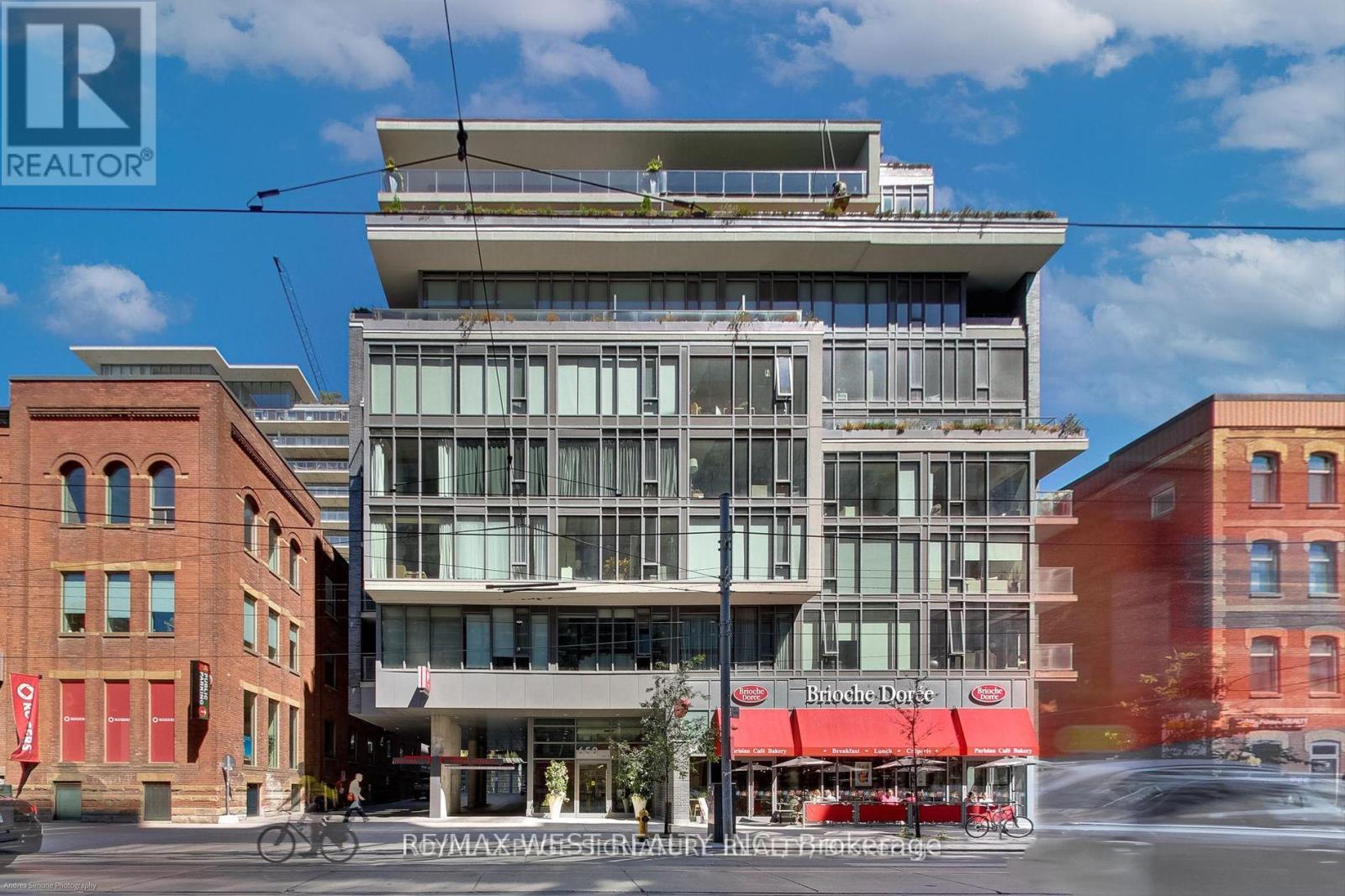 Photo 11 of 310 650 King Street W, Toronto ON