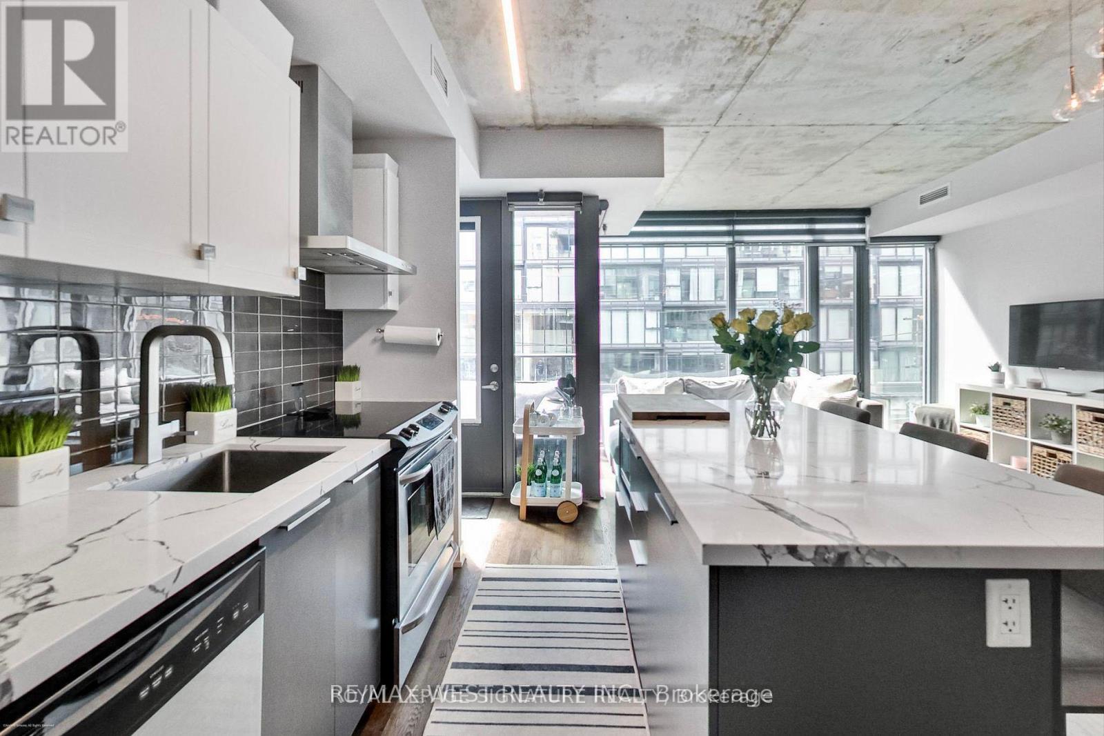 Photo 24 of 310 650 King Street W, Toronto ON