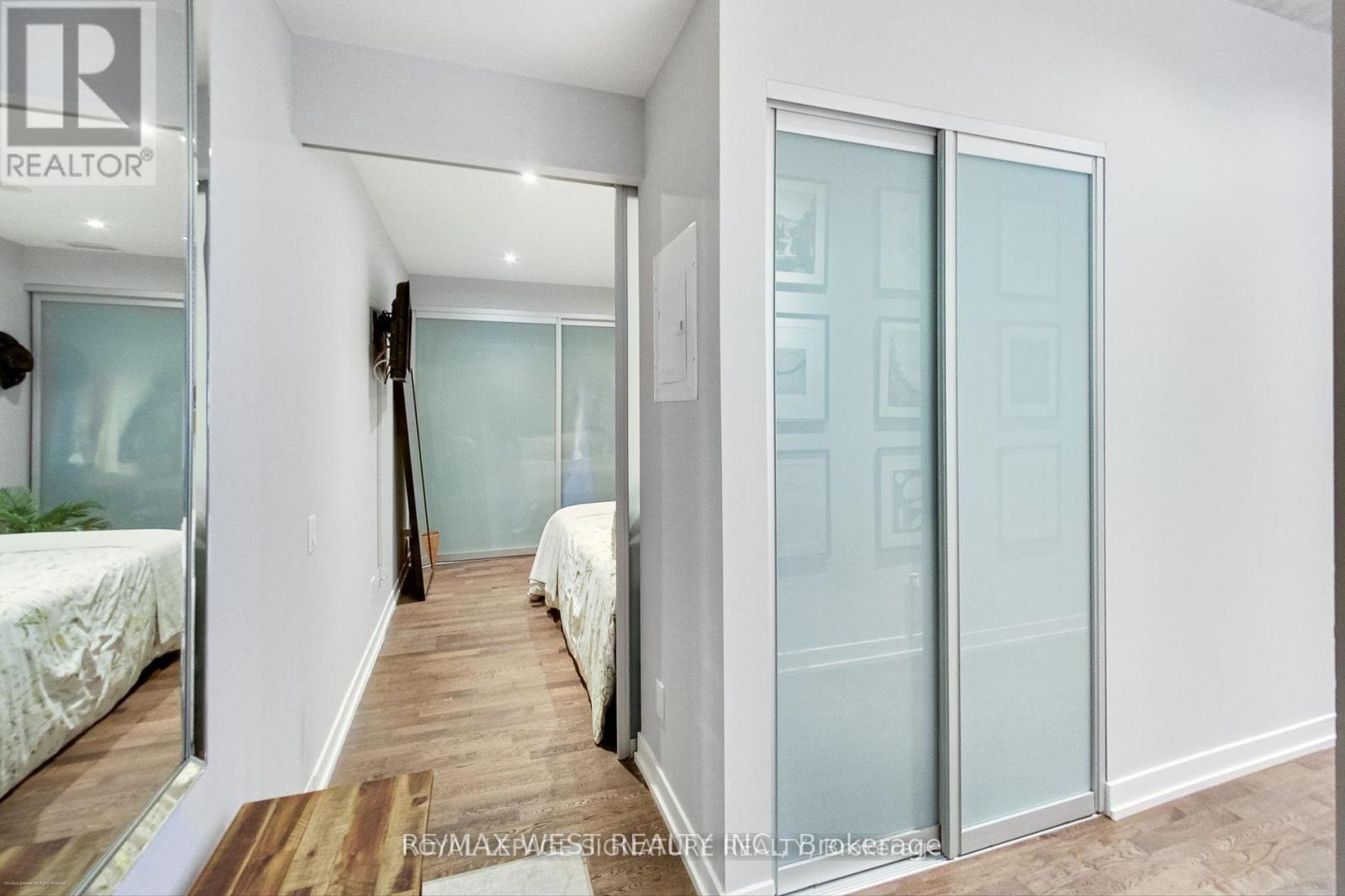 Photo 12 of 310 650 King Street W, Toronto ON