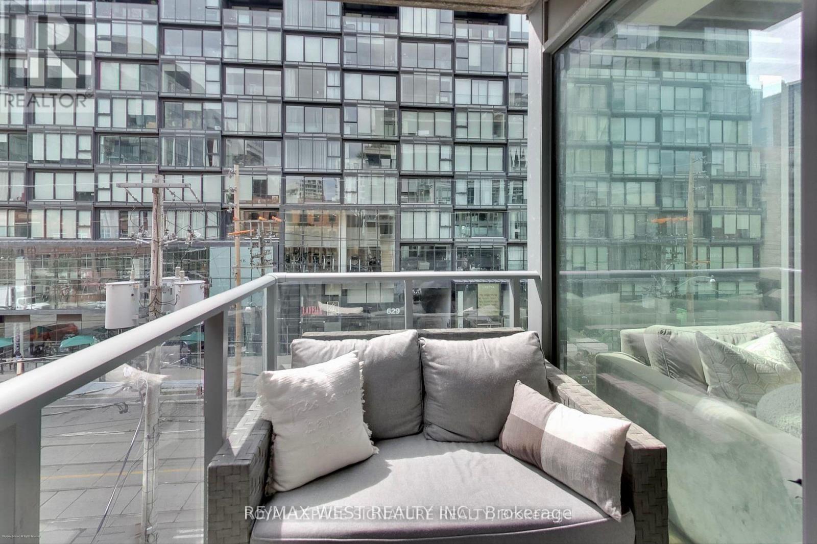 Photo 2 of 310 650 King Street W, Toronto ON