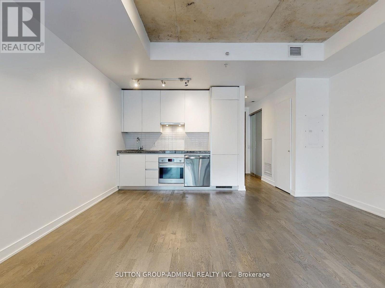 Photo 3 of 410 629 King Street W, Toronto ON