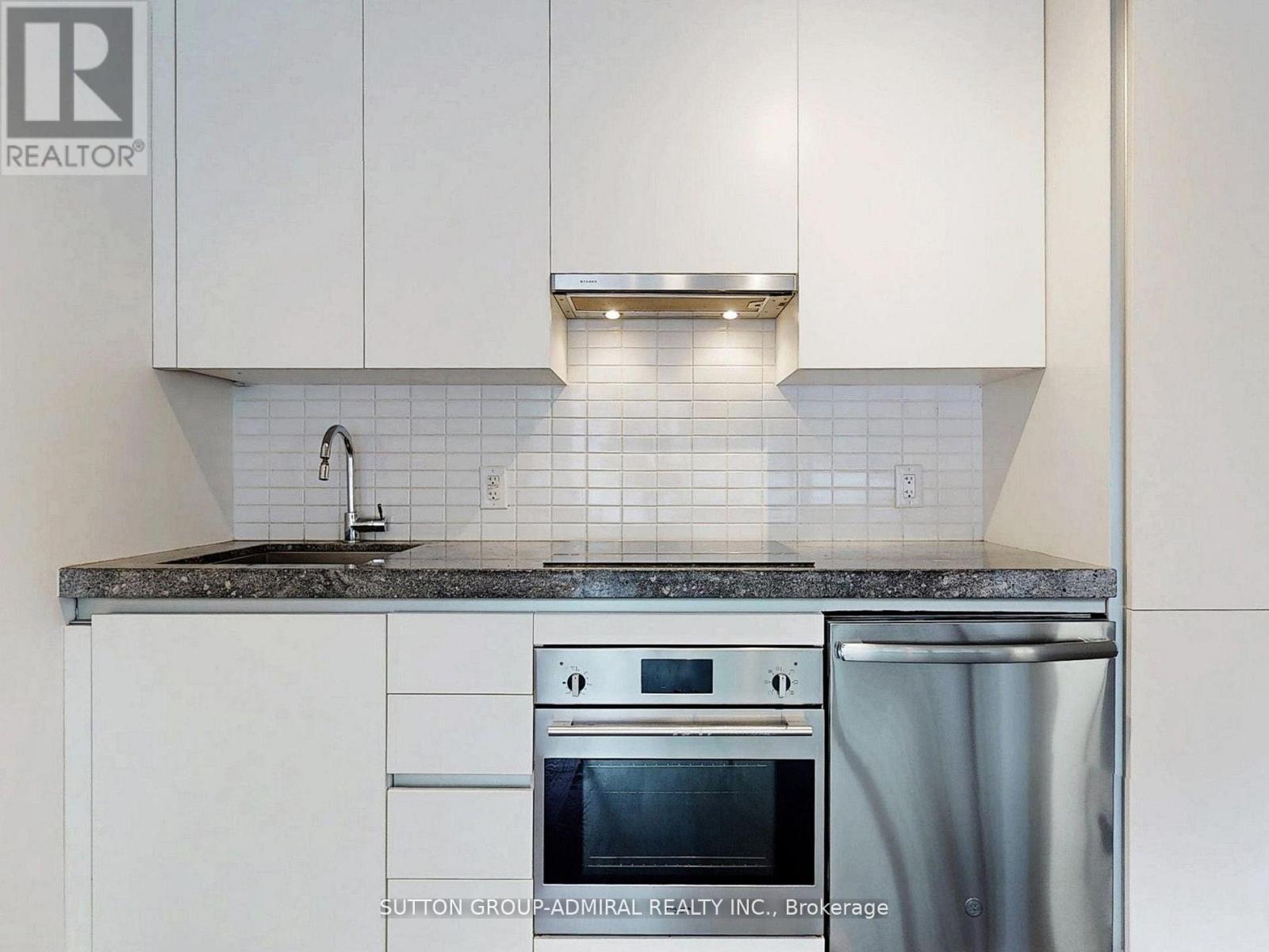 Photo 25 of 410 629 King Street W, Toronto ON