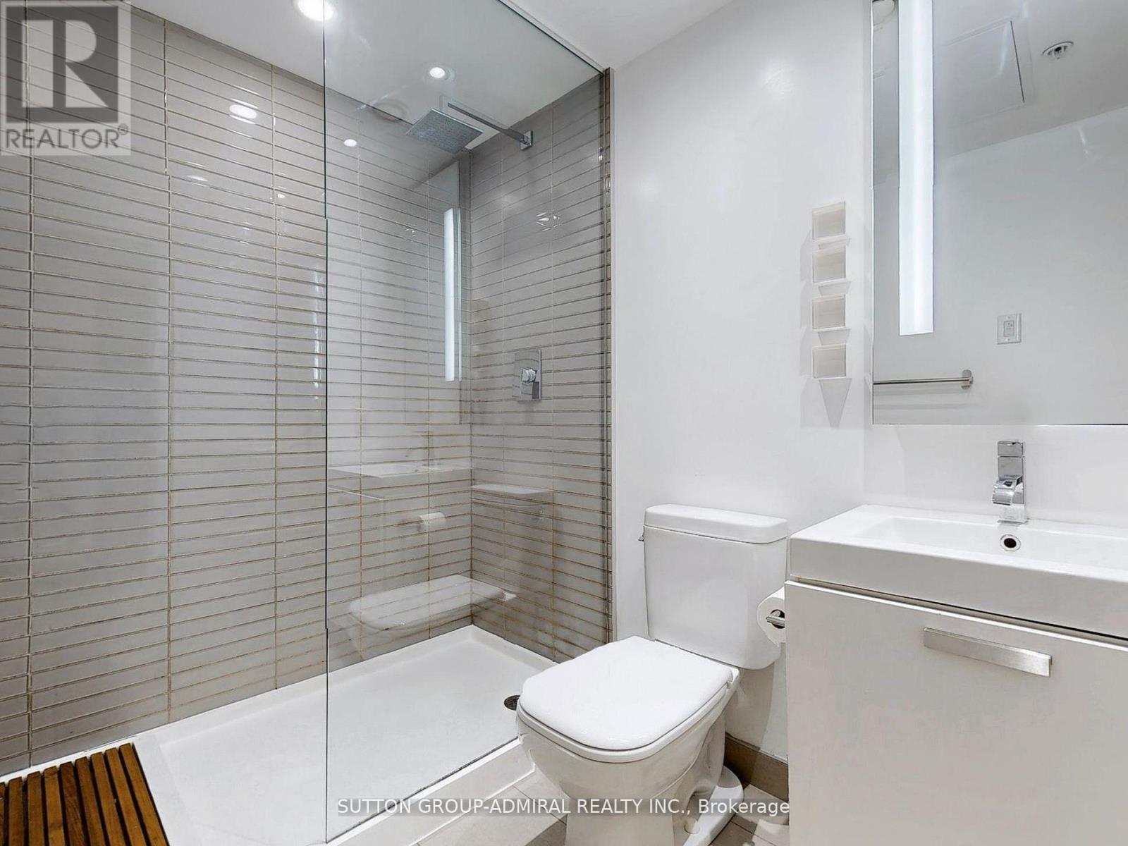 Photo 18 of 410 629 King Street W, Toronto ON