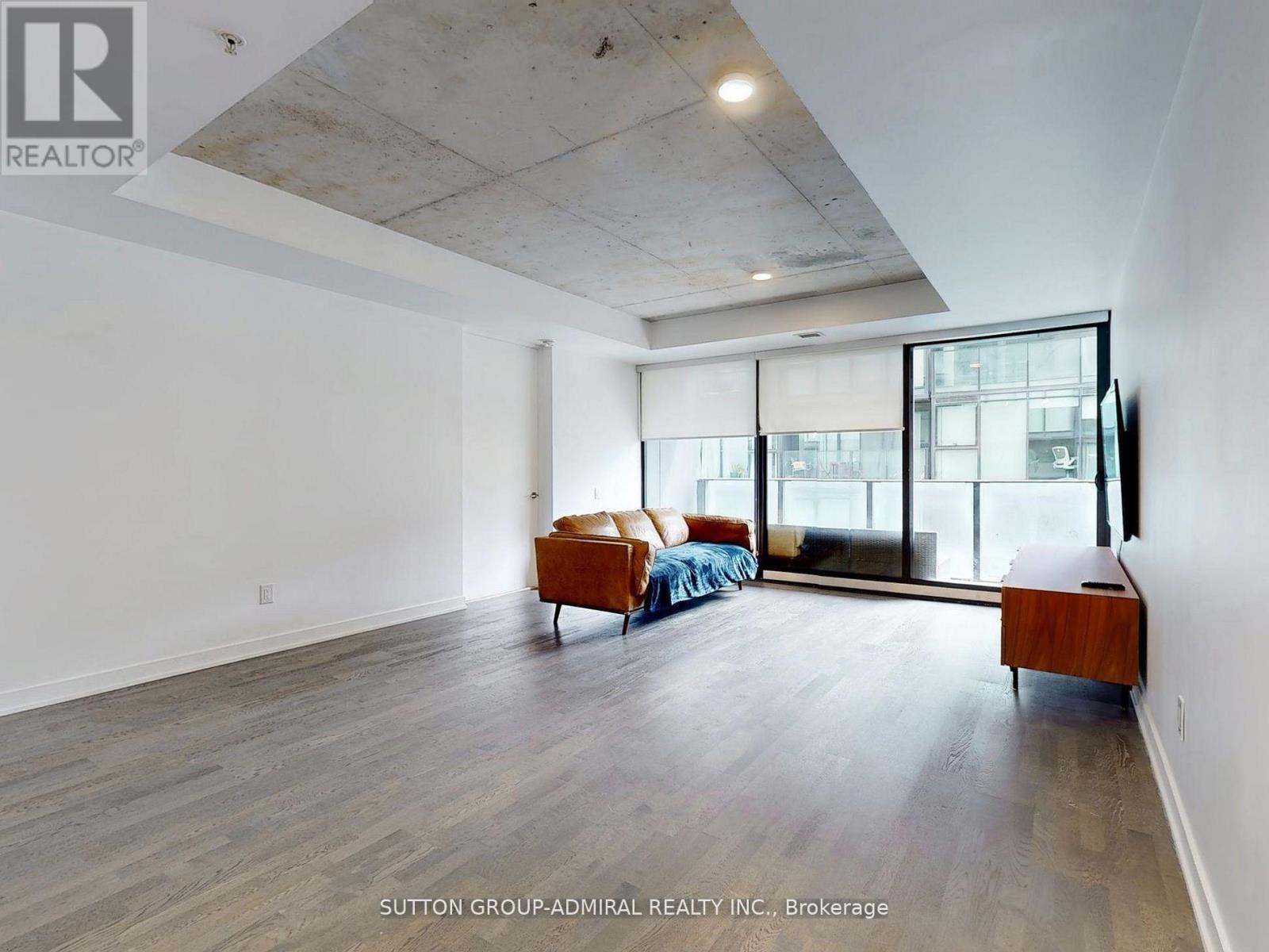 Photo 14 of 410 629 King Street W, Toronto ON