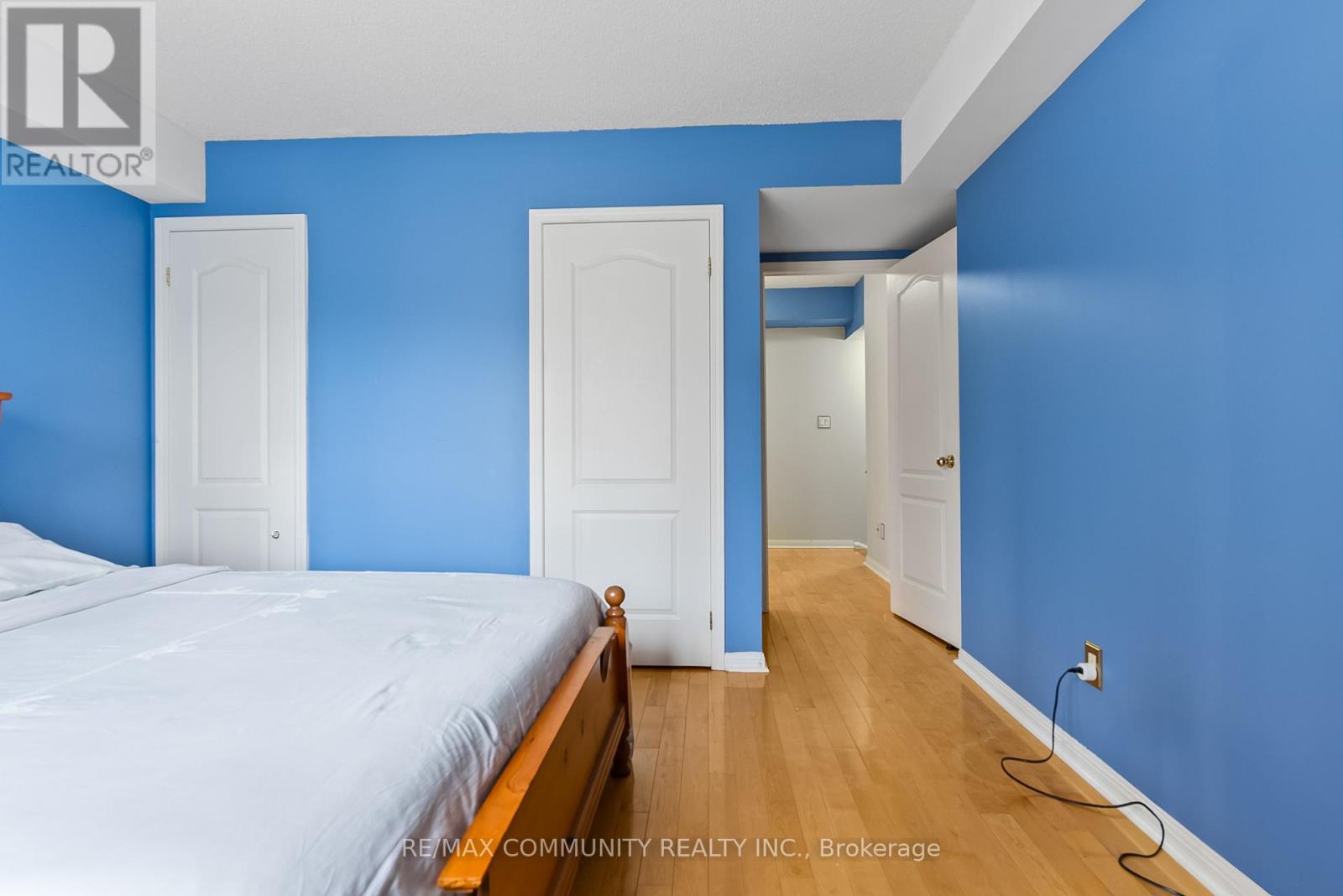 Photo 7 of 102 3 Everson Drive, Toronto ON