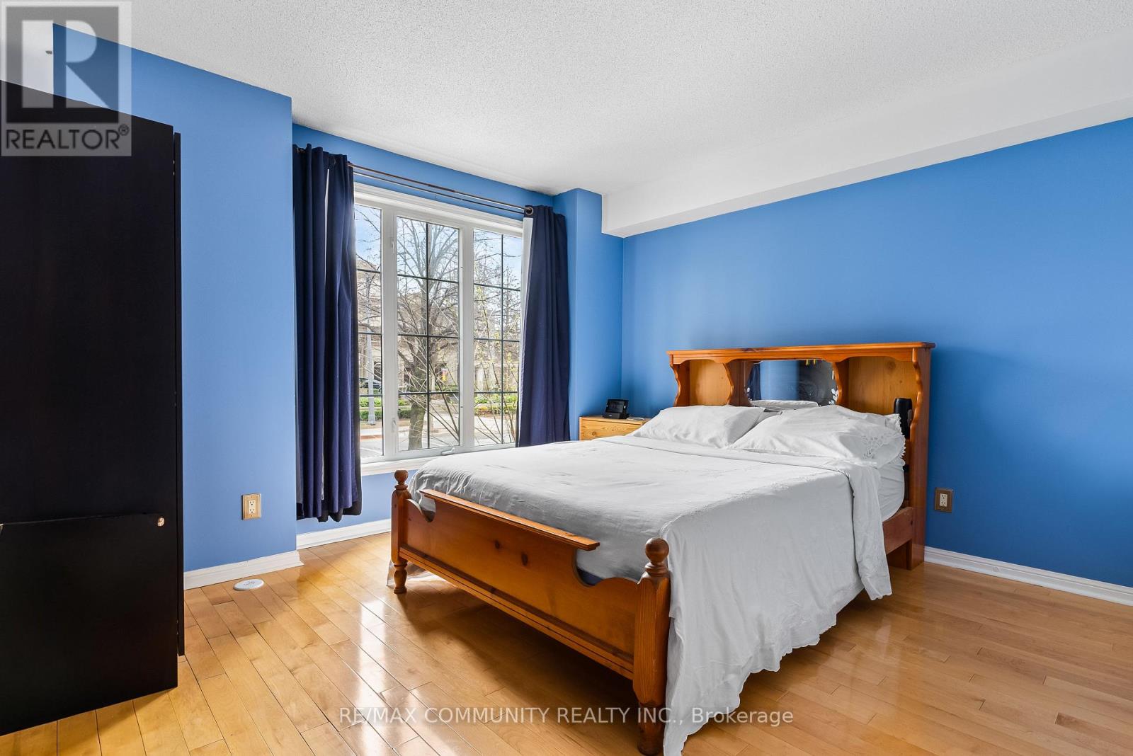 Photo 16 of 102 3 Everson Drive, Toronto ON