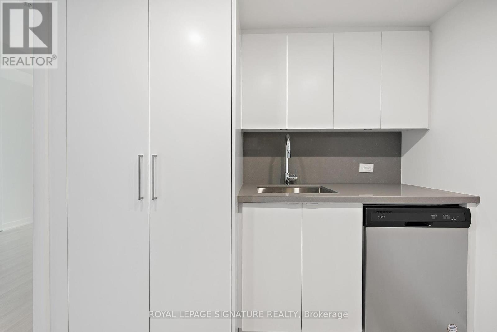 Photo 6 of 824 30 Tretti Way, Toronto ON