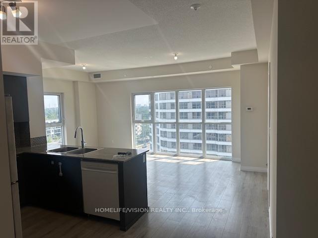 Photo 9 of 903 2152 Lawrence Avenue E, Toronto ON