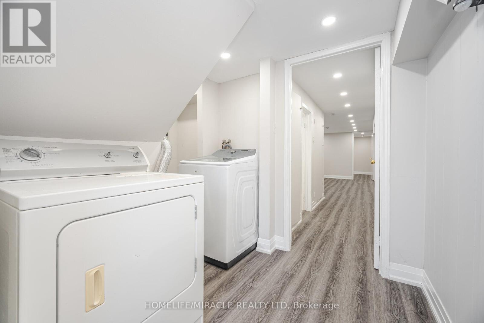 Photo 39 of 81 Pettibone Square, Toronto ON