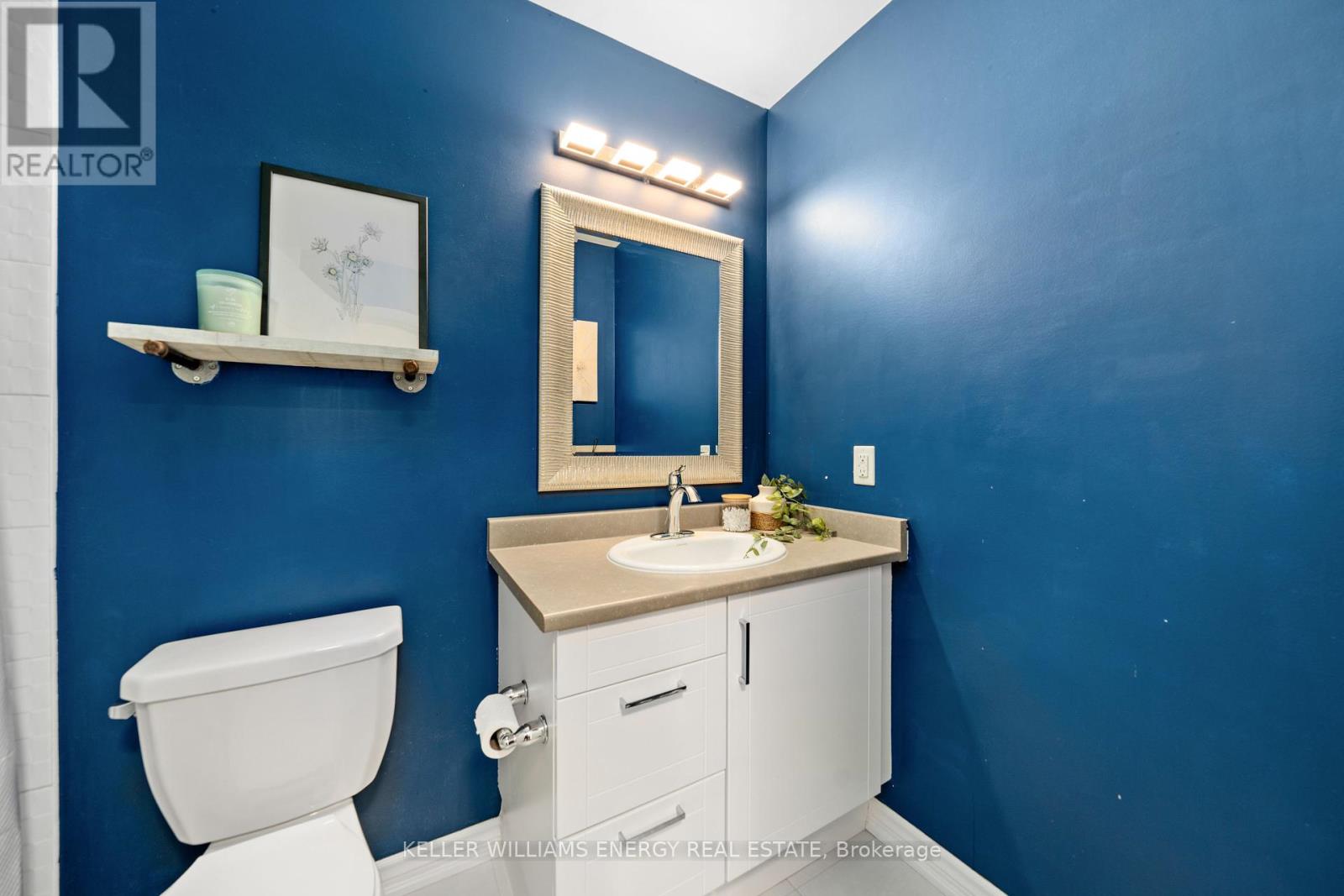 Photo 18 of 3 Cornerside Way, Whitby ON
